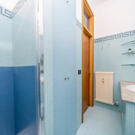 شقة Guesthost - Historic Elegance - In The Heart Of