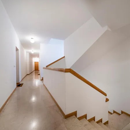 Guesthost - Historic Elegance - In The Heart Of أوديني